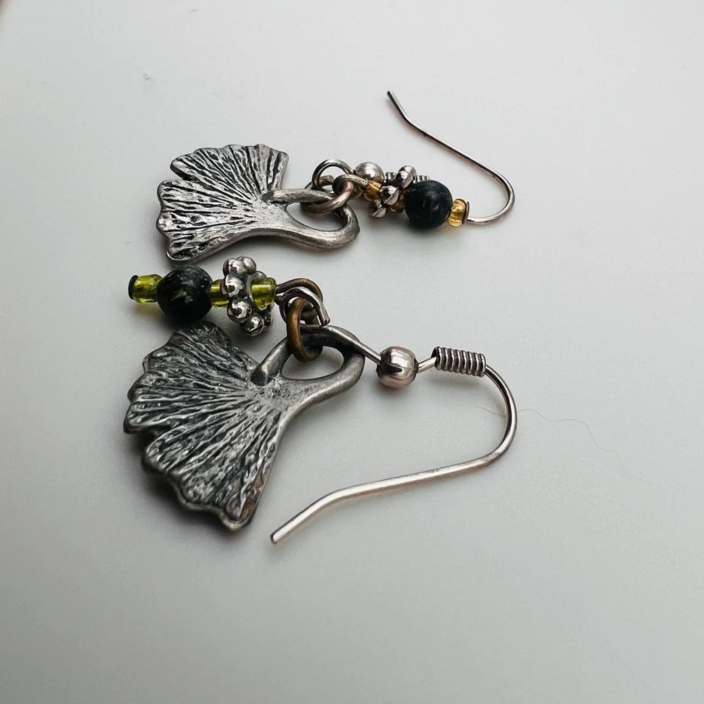 Vintage Silver Tone Ginkgo Leaf Dangle Earrings with Green Black Beads Boho